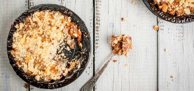 APPLE CRISP (Prăjitură cu mere şi fulgi de ovăz) APPLE CRISP (Prăjitură cu mere şi fulgi de ovăz)